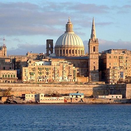 Modern Family Holiday Retreat In Gzira Sliema Exterior photo