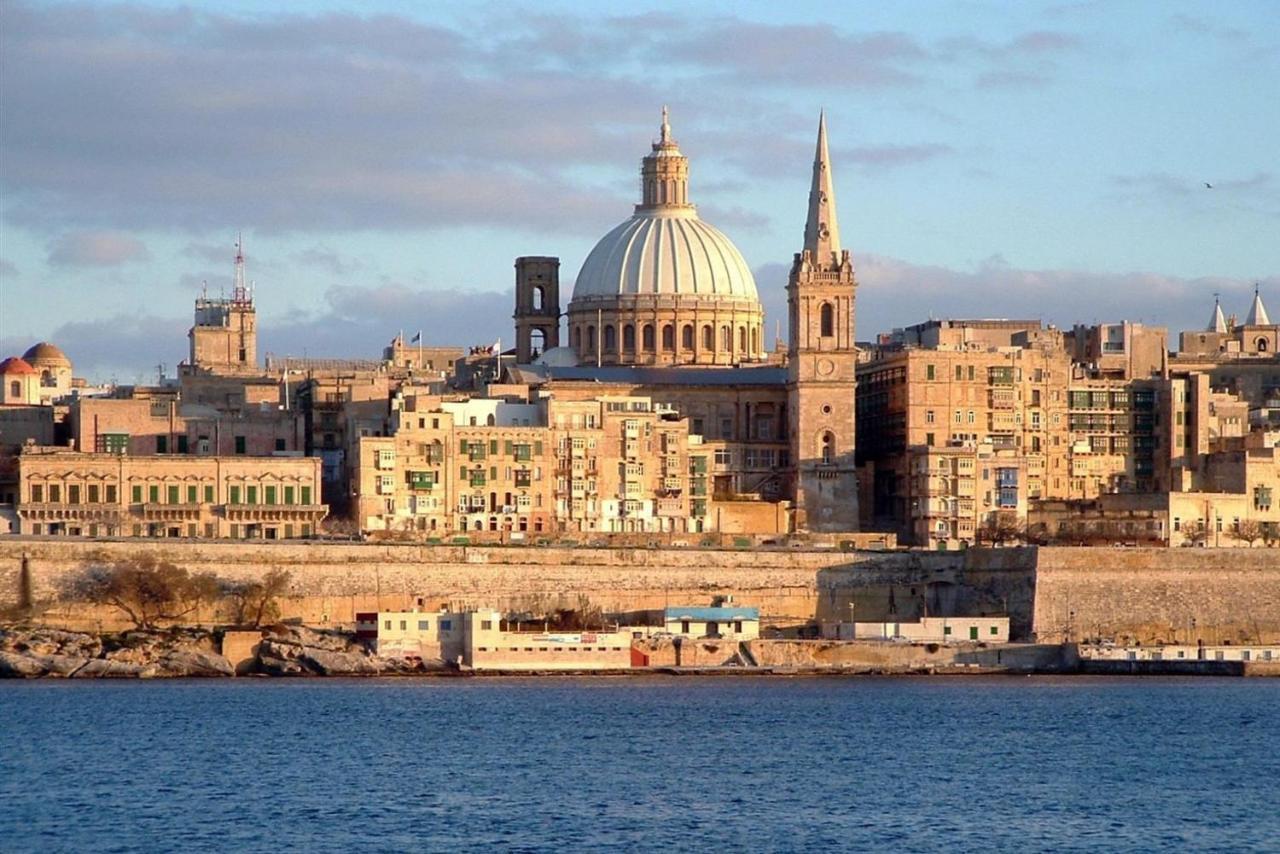 Modern Family Holiday Retreat In Gzira Sliema Exterior photo