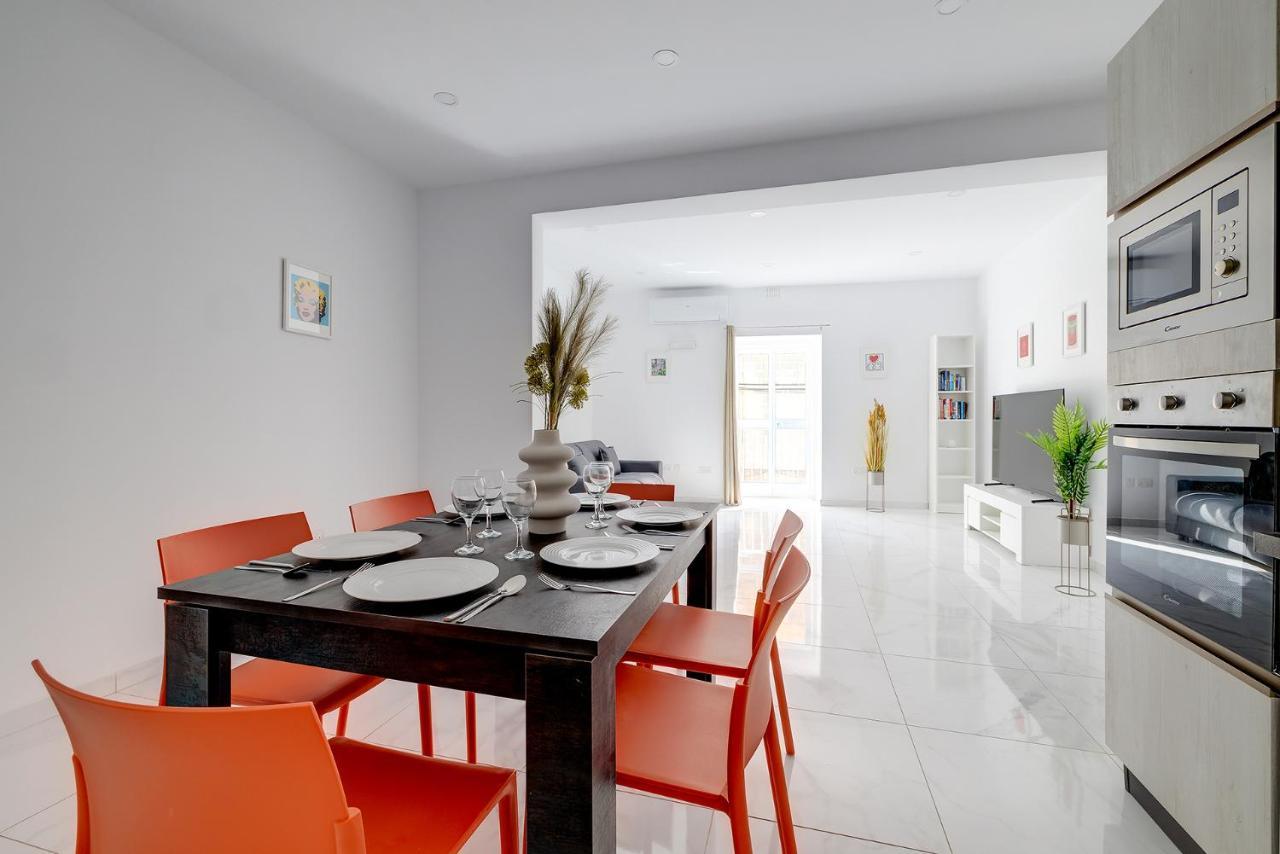 Modern Family Holiday Retreat In Gzira Sliema Exterior photo