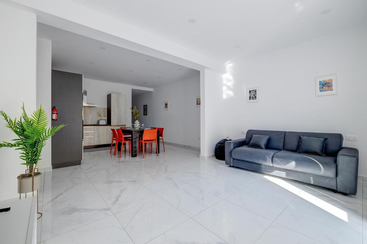 Modern Family Holiday Retreat In Gzira Sliema Exterior photo