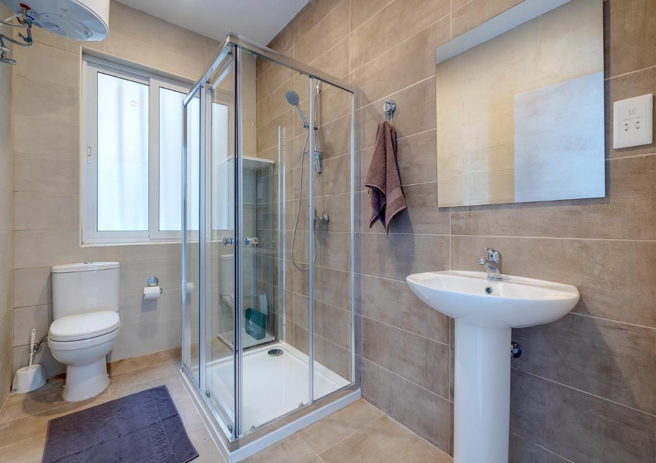 Modern Family Holiday Retreat In Gzira Sliema Exterior photo